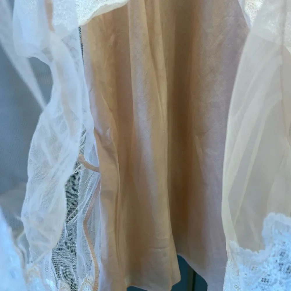 Victoria’s Secret Light Pink Lace Trim 2 Piece Nightgown - Picture 7 of 9